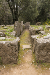 Parco Archeologico Bosco Seleni - Lanusei - Tomba dei Giganti I (3)